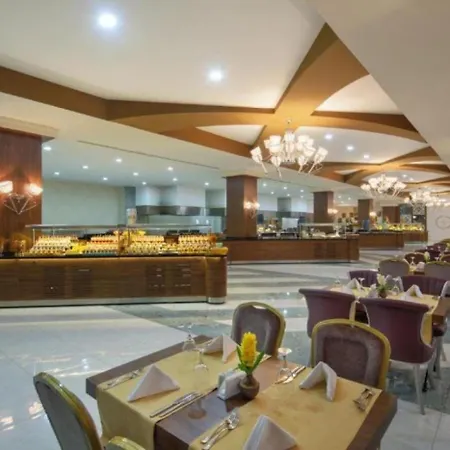 Xafira Deluxe & Szálloda Alanya