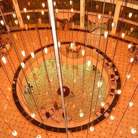 Xafira Deluxe & Hotell