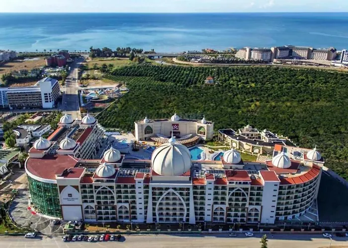 Xafira Deluxe & 5* 알란야