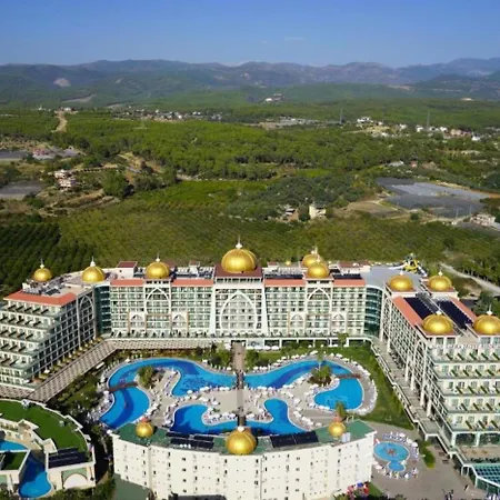 Xafira Deluxe & Szálloda Alanya